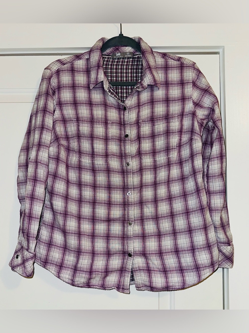 Lee Riders Purple Plaid Button Down Shirt 100% Cotton Size Medium